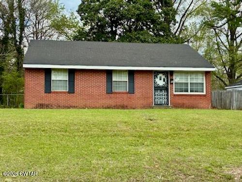 30 Carruthers Dr, Jackson, TN, 38301-5525 | Card Image