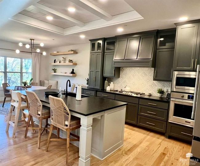 4412 Grande Bluffs Ct, House other with 5 bedrooms, 5 bathrooms and null parking in Manhattan KS | Image 11