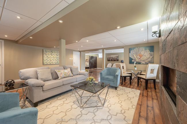 4 Branthaven Crt, House other with 3 bedrooms, 2 bathrooms and 2 parking in Whitby ON | Image 38