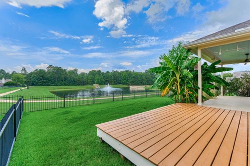 8007 N Tarrytown Crossing Drive, Conroe, TX, 77304 | Card Image