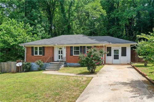 1486 Woodfern Dr, Decatur, GA, 30030-4531 | Card Image