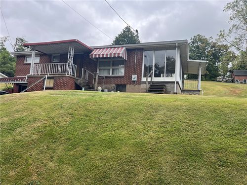 8044 Gladstone Dr, Wendel, PA, 15691-1002 | Card Image