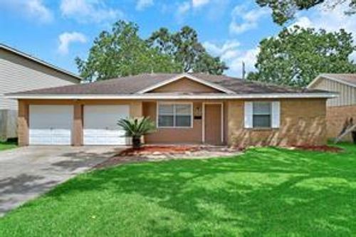 1812 Dolphin Dr, Seabrook, TX, 77586-2958 | Card Image