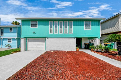 4 S Sandpiper St, La Marque, TX, 77568-6540 | Card Image
