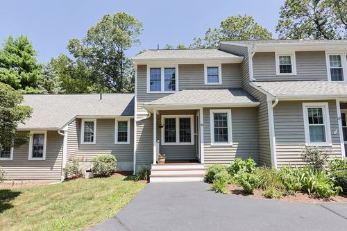 20-20 Laurelwood Dr, Hopedale, MA, 01747-1958 | Card Image