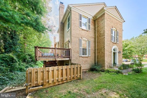 4235 Sleepy Lake Dr, FAIRFAX, VA, 22033-2842 | Card Image