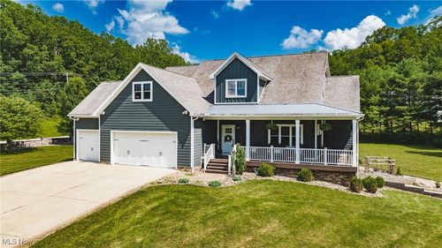 2 Millers Lndg, Parkersburg, WV, 26104-9592 | Card Image
