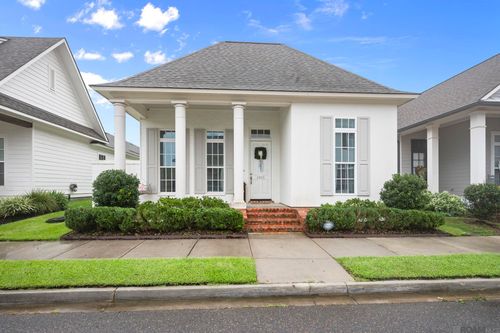 4925 Crestfield Way, Gonzales, LA, 70737-8263 | Card Image