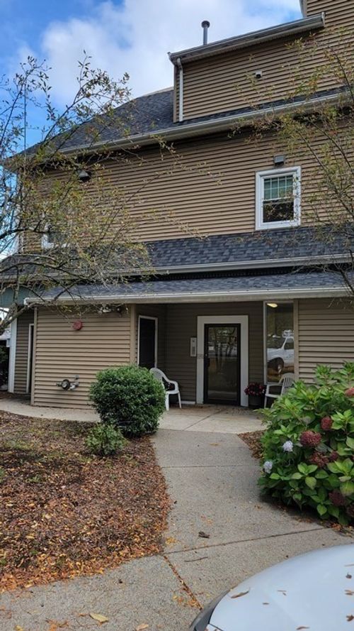 apt-8-996 East St, Walpole, MA, 02081-2974 | Card Image