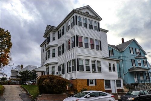 15 Oliver St, Fall River, MA, 02724-2964 | Card Image