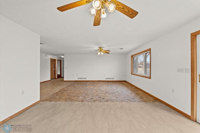 Dining Room/Living Room | Image 11