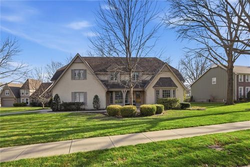 12333 Pembroke Ln, Leawood, KS, 66209-1319 | Card Image
