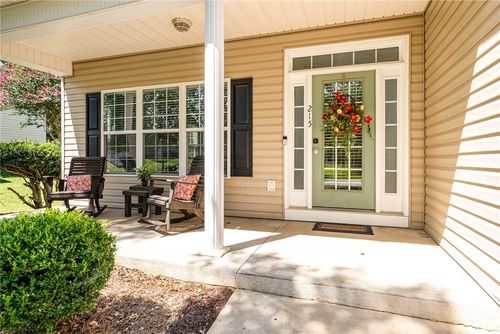 215 Savannah Dr, Anderson, SC, 29621-2607 | Card Image