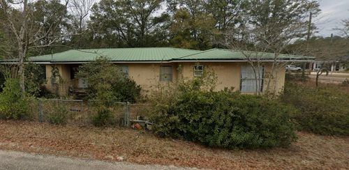 237 Royal Dr, DeFuniak Springs, FL, 32433-9019 | Card Image