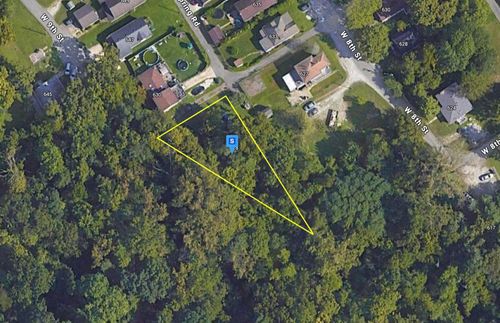 628 W 9th St, New Albany, IN, 47150-5319 | Card Image