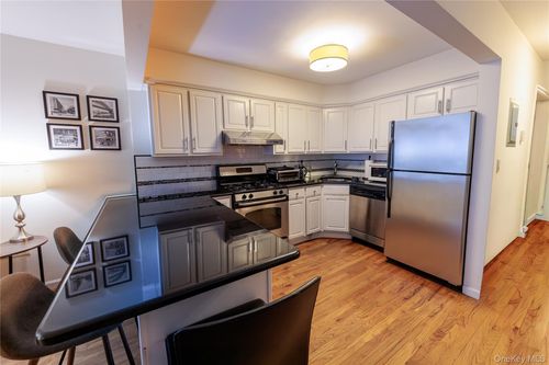 apt-2b-23 31st Ave, Astoria, NY, 11106-4073 | Card Image