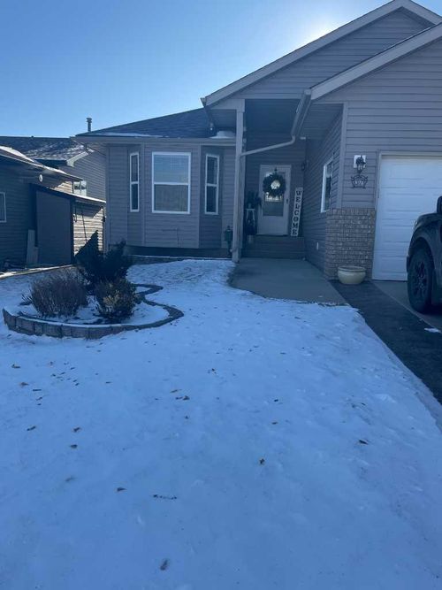 37 Terrace Green Ne, Medicine Hat, AB, T1C0A2 | Card Image