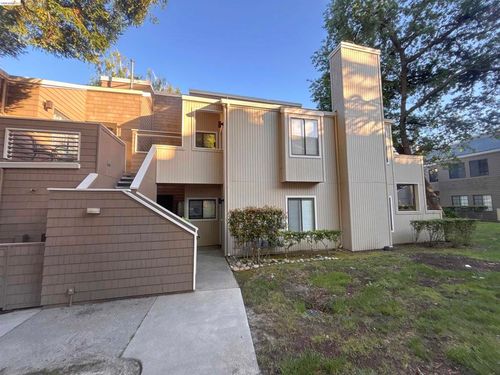 450 Pine Ridge Dr, San Ramon, CA, 94582-4554 | Card Image