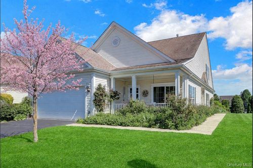 10 Louden Loop, Mount Sinai, NY, 11766-3410 | Card Image