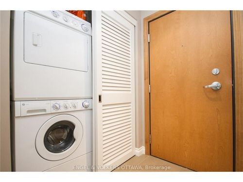 411-90 George St, Ottawa, ON, K1N0A8 | Card Image