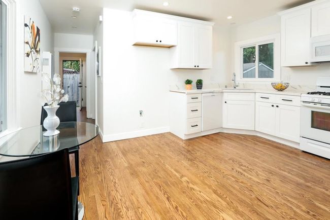 300 Encina Cmns, House other with 7 bedrooms, 5 bathrooms and 2 parking in Stanford CA | Image 35