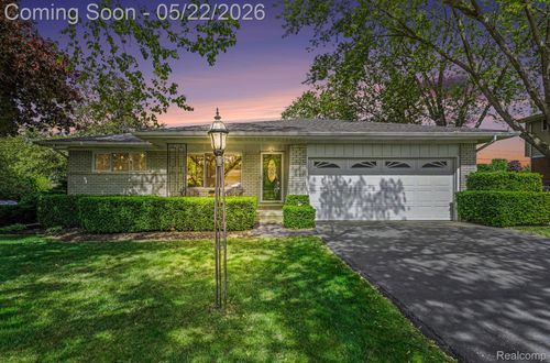 5364 Fern Ave, Grand Blanc, MI, 48439-4327 | Card Image