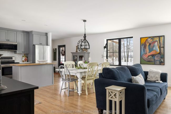 320 Sweets Corners Rd, House other with 3 bedrooms, 2 bathrooms and 10 parking in Lyndhurst ON | Image 20