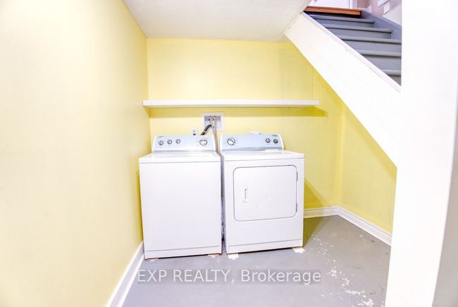 42 Fair Oaks Cres, House attached with 3 bedrooms, 2 bathrooms and 2 parking in Nepean ON | Image 36