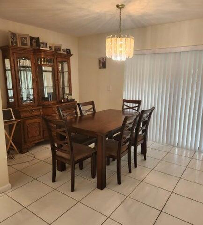 4685 Laurel Tree Rd, Condo with 2 bedrooms, 2 bathrooms and null parking in Boynton Beach FL | Image 9