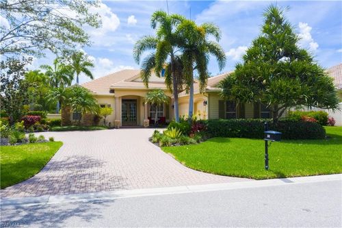 3681 Mossy Oak Dr, Fort Myers, FL, 33905-3818 | Card Image