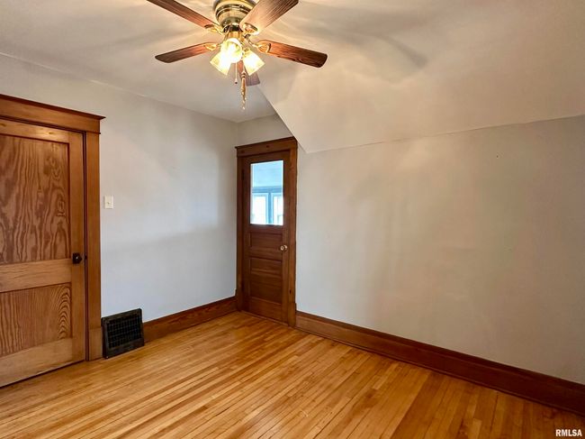 811 7 Th Ave S, House other with 3 bedrooms, 2 bathrooms and null parking in Clinton IA | Image 25