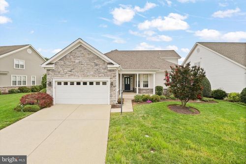 6769 Arthur Hills Dr, GAINESVILLE, VA, 20155-3102 | Card Image