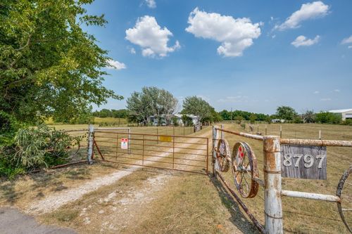 8797 Fm 2450, Sanger, TX, 76266-2200 | Card Image