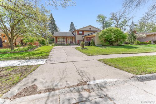 4581 Parkside Boulevard, Allen Park, MI, 48101 | Card Image