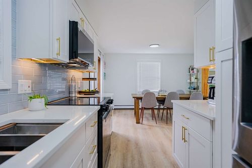 27-27 Silver Rd, Everett, MA, 02149-5316 | Card Image