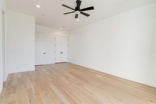 827 Nw 8th St, Oklahoma City, OK, 73106-7205 | Card Image