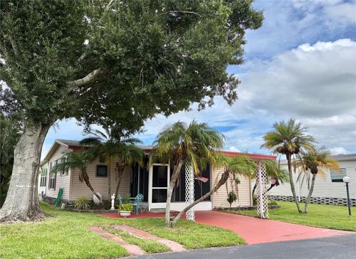 64-5707 45th Street E, BRADENTON, FL, 34203 | Card Image