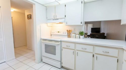 210-505 Nw 177th St, Miami, FL, 33169-6905 | Card Image