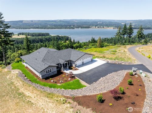 322 Olivia Lane, Kalama, WA, 98625 | Card Image