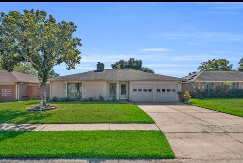 11203 Vanderford Dr, Houston, TX, 77099-4663 | Card Image