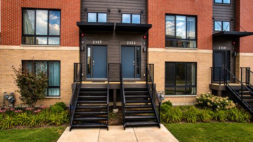 1-2323 Prestige Pl, Schaumburg, IL, 60173-5661 | Card Image