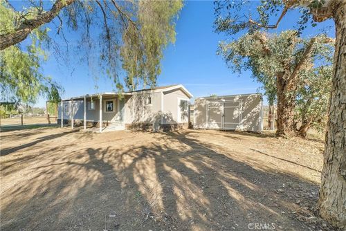 22450 Norris - House On The Back, Nuevo, CA, 92567 | Card Image