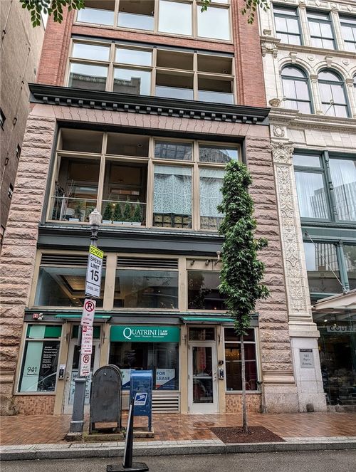 902-941 Penn Ave, Pittsburgh, PA, 15222-3846 | Card Image