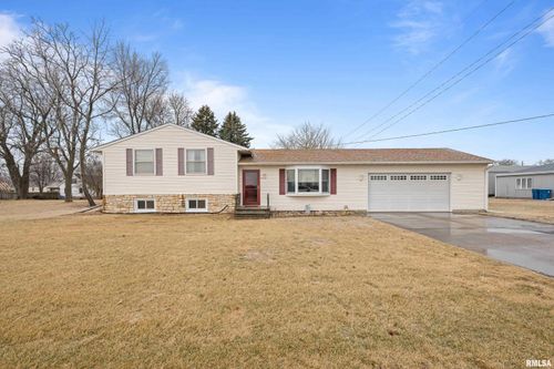 402 N Genessee Street, Blue Grass, IA, 52726 | Card Image