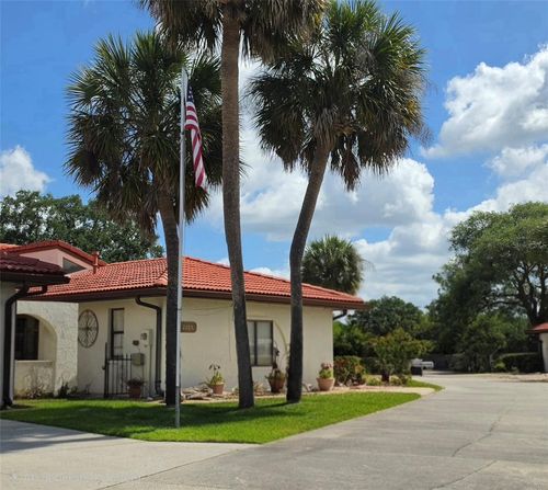 2725 Clubhouse Dr, LAKE WALES, FL, 33898-9076 | Card Image