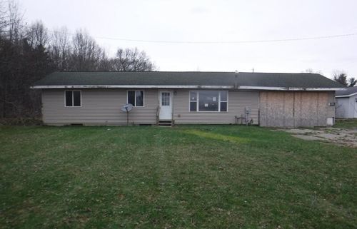 30450 M 152, Dowagiac, MI, 49047-8938 | Card Image