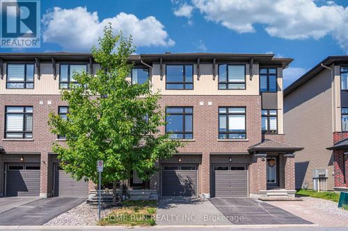 90 Gooseberry Pl, Nepean, ON, K2J5Z6 | Card Image
