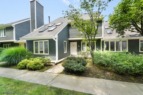 21 Village Dr, Basking Ridge, NJ, 07920-1339 | Card Image