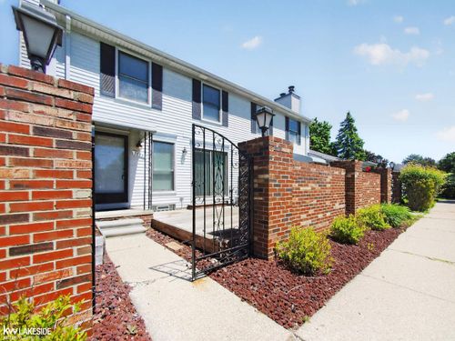 38951 E Golfview Drive, Clinton Charter Township, MI, 48038 | Card Image