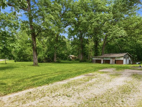 8319 Fox River Road, Waterford, WI, 53185 | Card Image